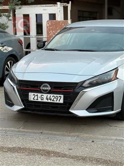 نیسان ئەلتیما